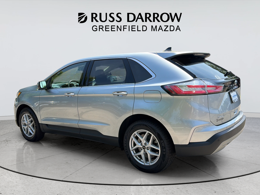 Used 2024 Silver Ford SEL image 3