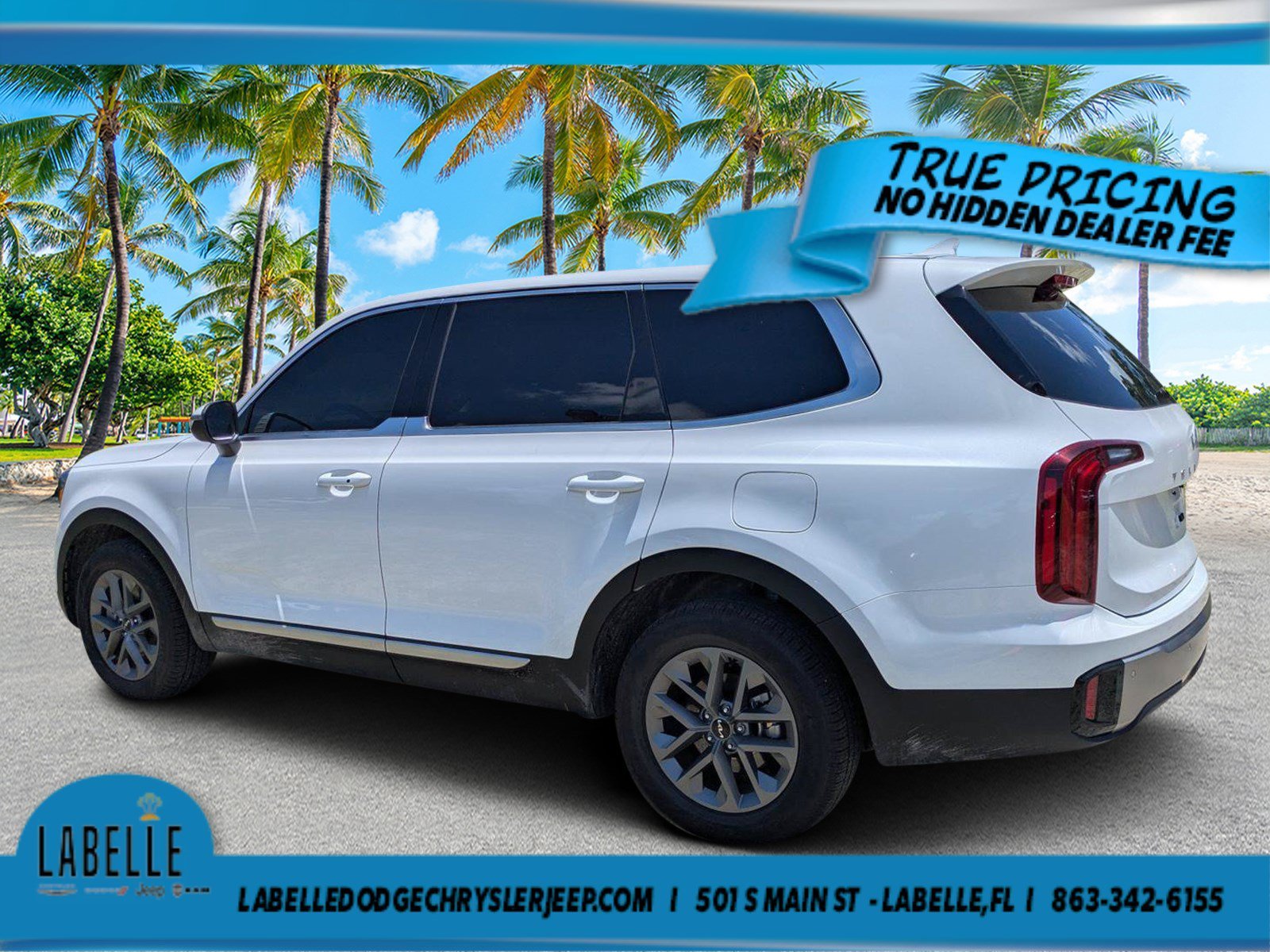 Used 2025 Glacial White Pearl Kia LX image 5
