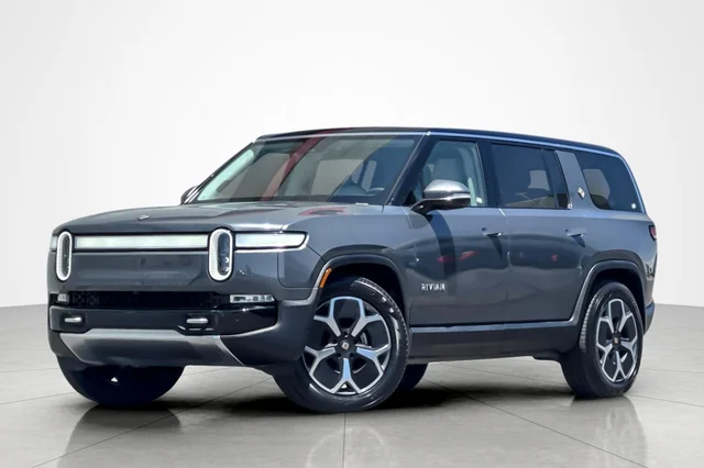 2024 Rivian R1S Adventure