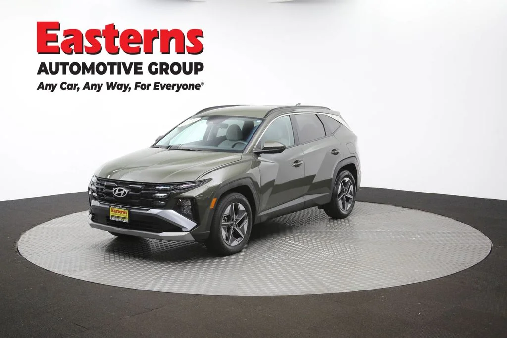 Used 2026 Green Hyundai SEL image 55