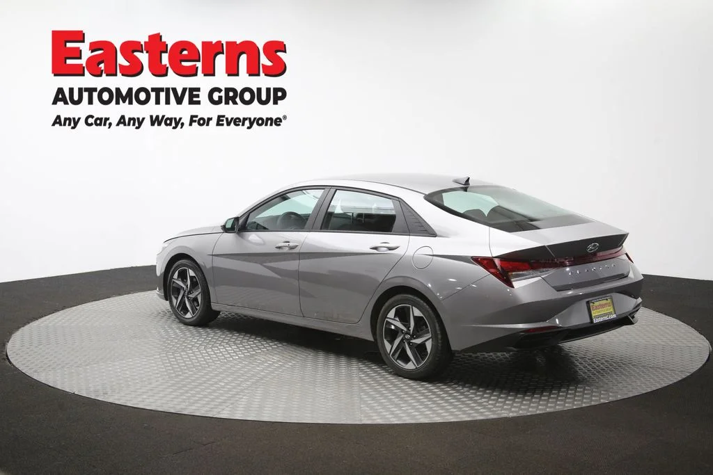 Used 2023 Silver Hyundai SEL image 58
