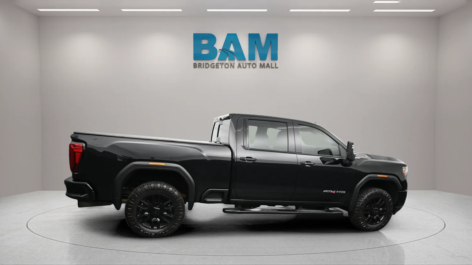 Used 2020 Black GMC AT4 image 5