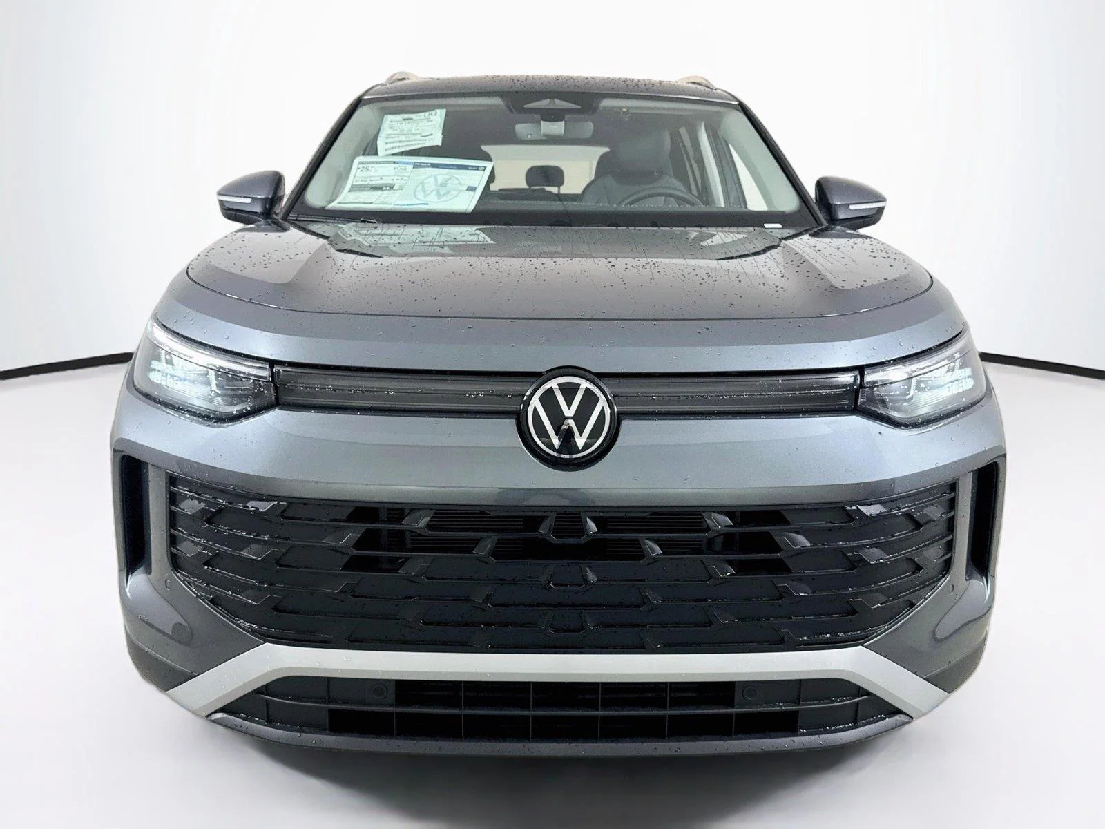 New 2026  Volkswagen SE image 4