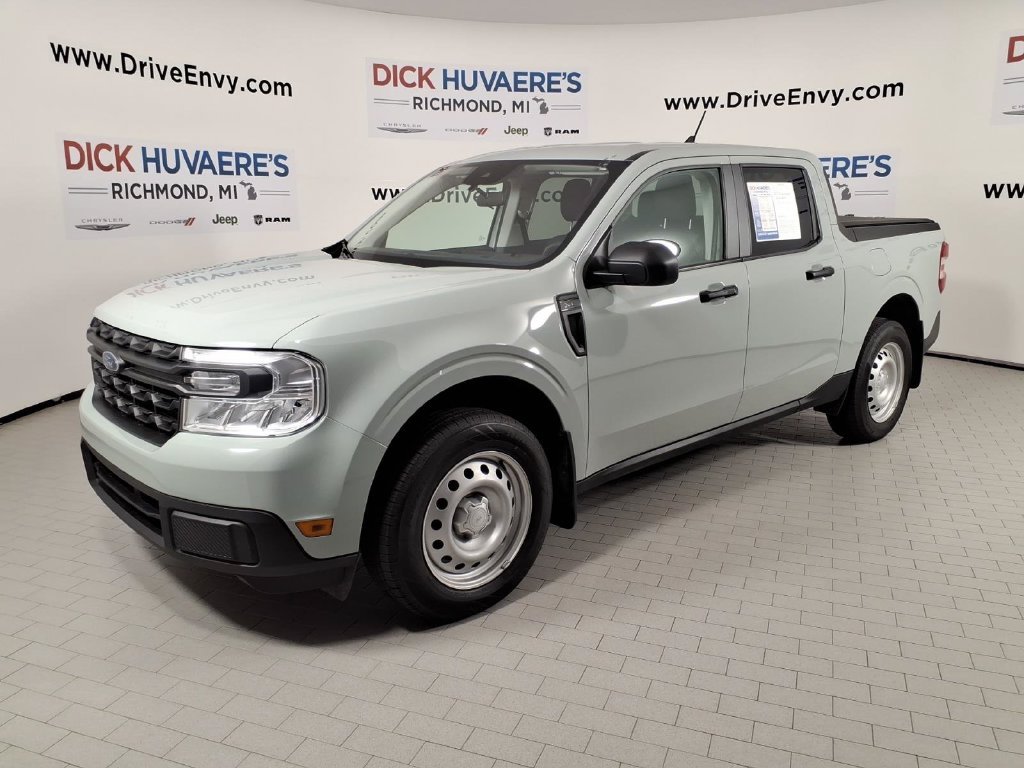 2024 Ford Maverick XL