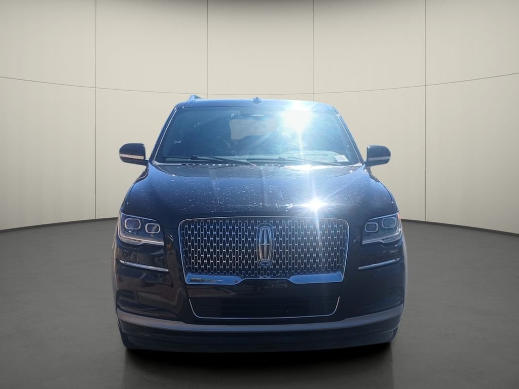 Used 2023 Black Lincoln Reserve image 2