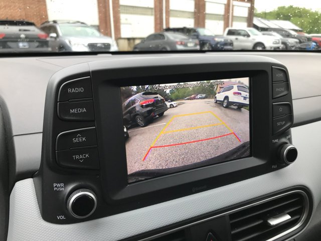 Used 2020 Ultra Black Hyundai SE image 17