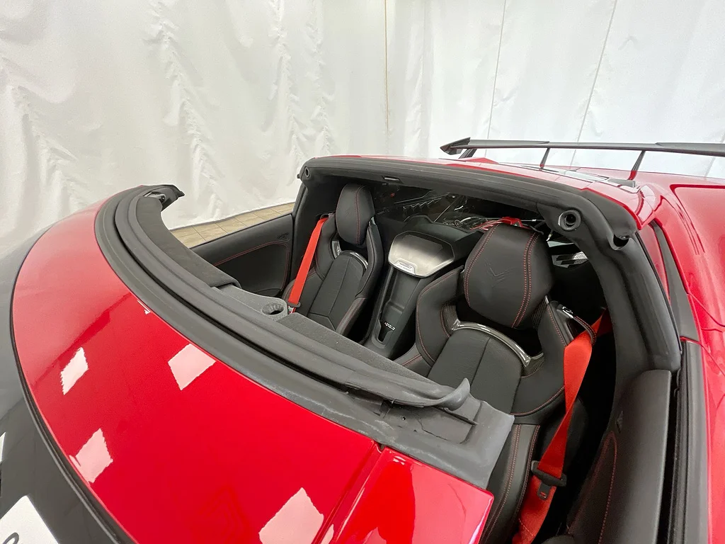 Used 2020 Red CHEVROLET Stingray image 19