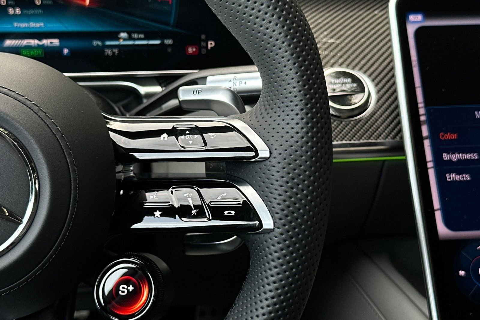 New 2026 MANUFAKTUR Moonlight White Metallic Mercedes-Benz S 63 E AMG® image 29