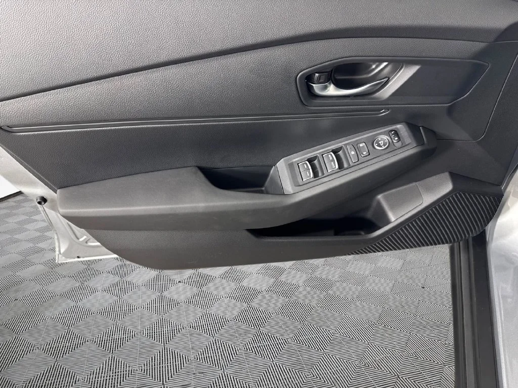 New 2026 Solar Silver Metallic Honda LX image 17