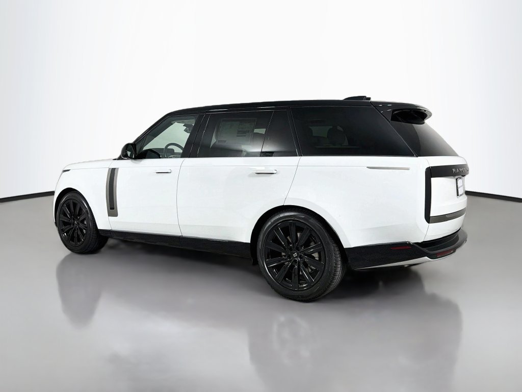 New 2027 Fuji White Land Rover SE image 7