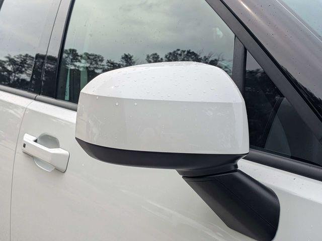 New 2027 White Hyundai SE FWD image 10