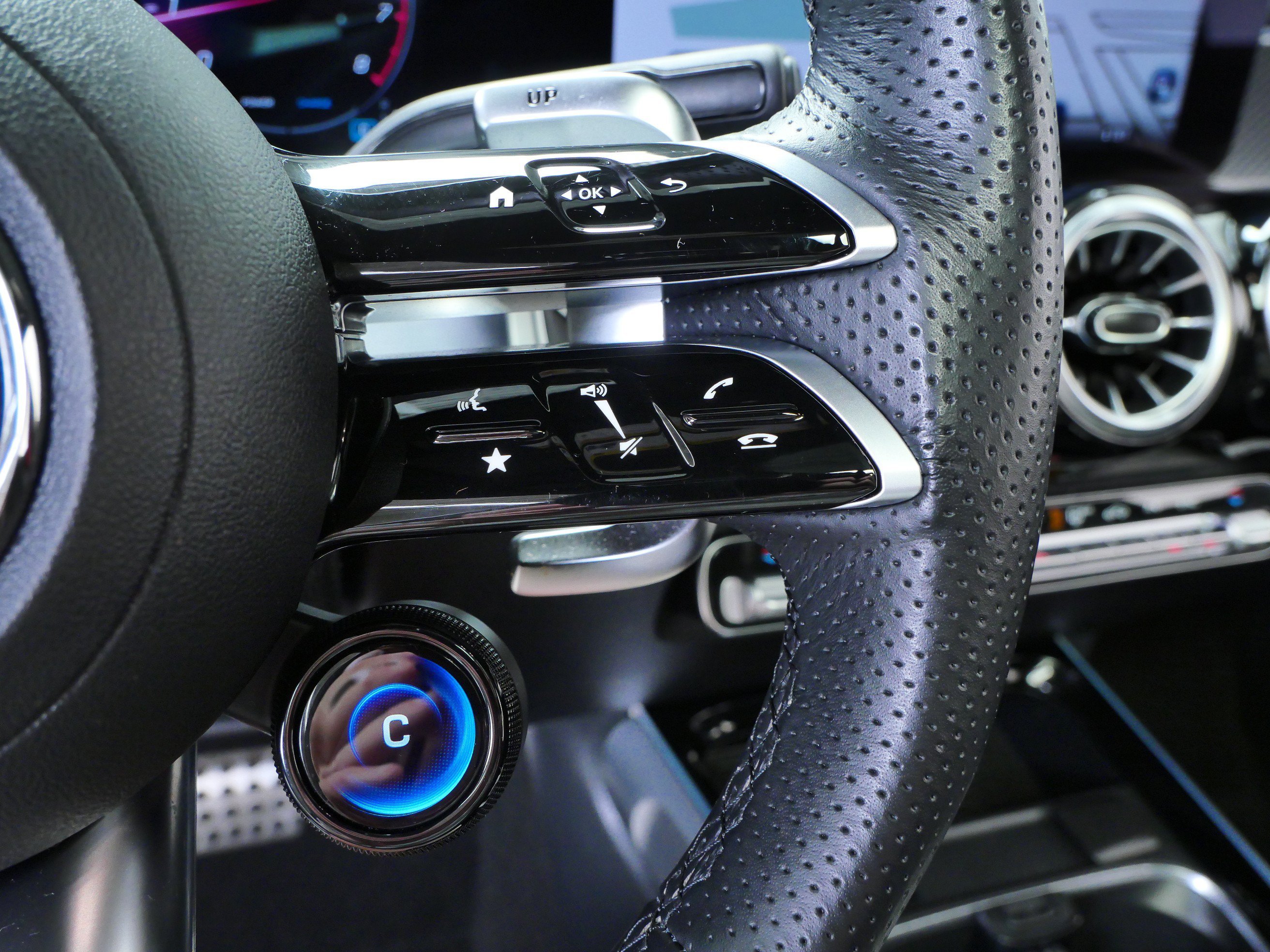 Certified Used 2025 Night Black Mercedes-Benz AMG® GLB 35 image 25