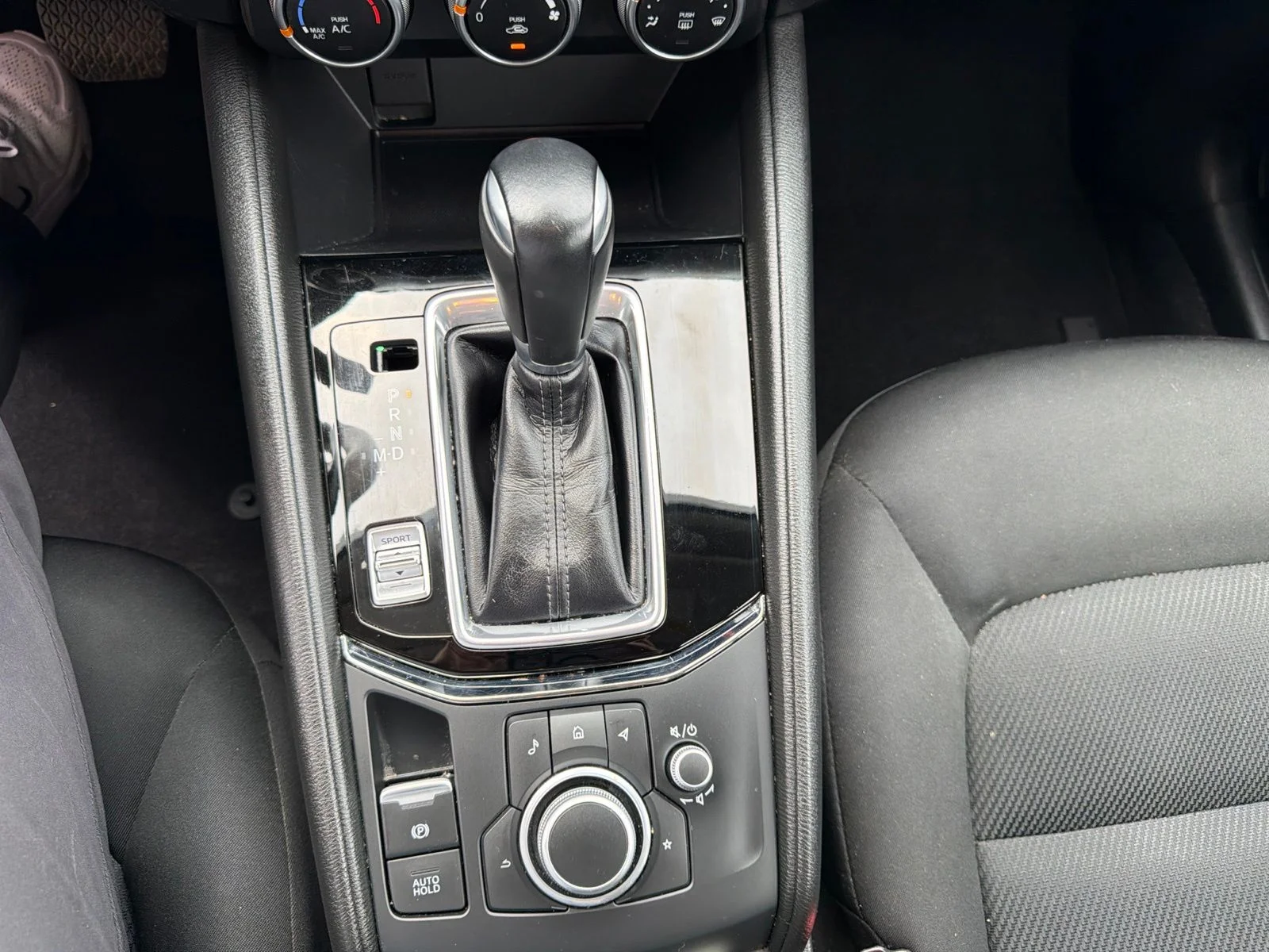 Used 2023 White Mazda 2.5 S image 22