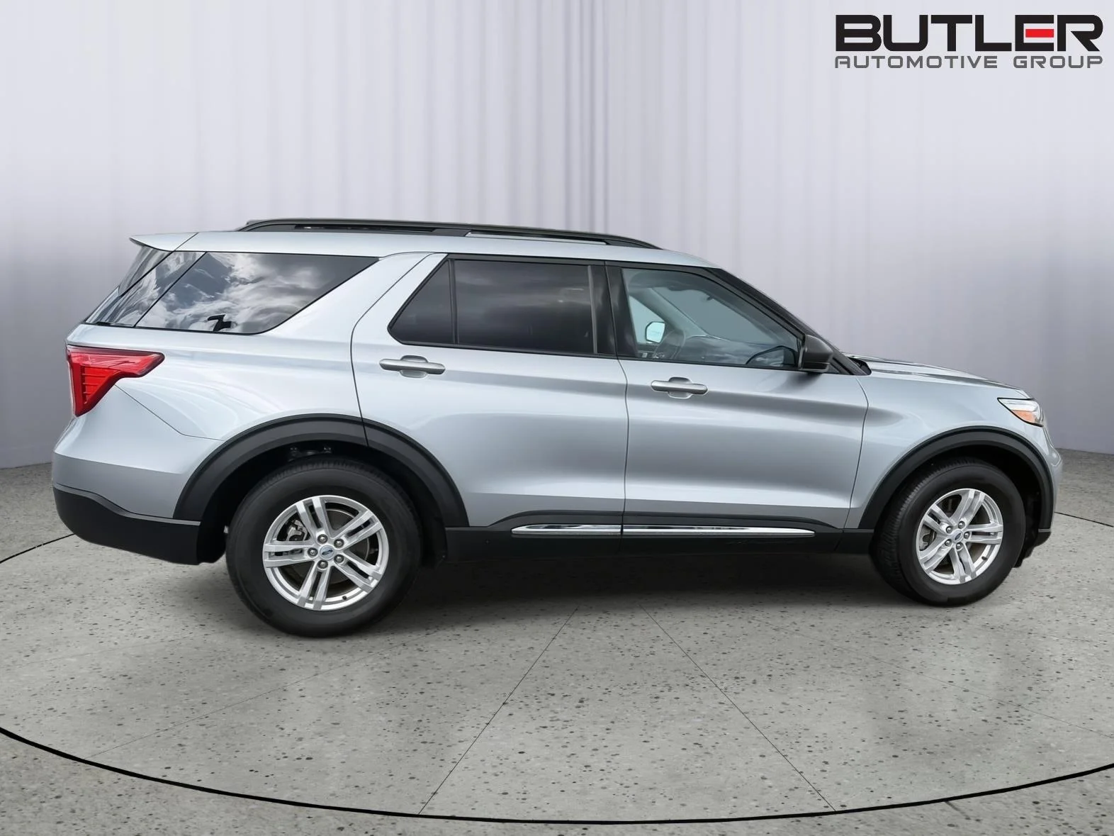 Certified Used 2023 Iconic Silver Ford XLT image 7