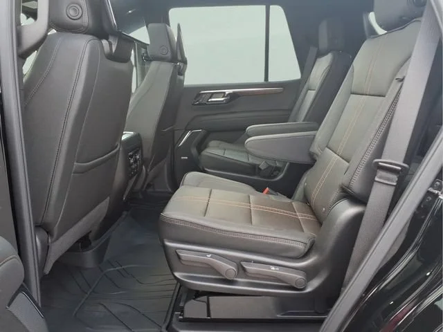 New 2026 Black Chevrolet High Country image 19