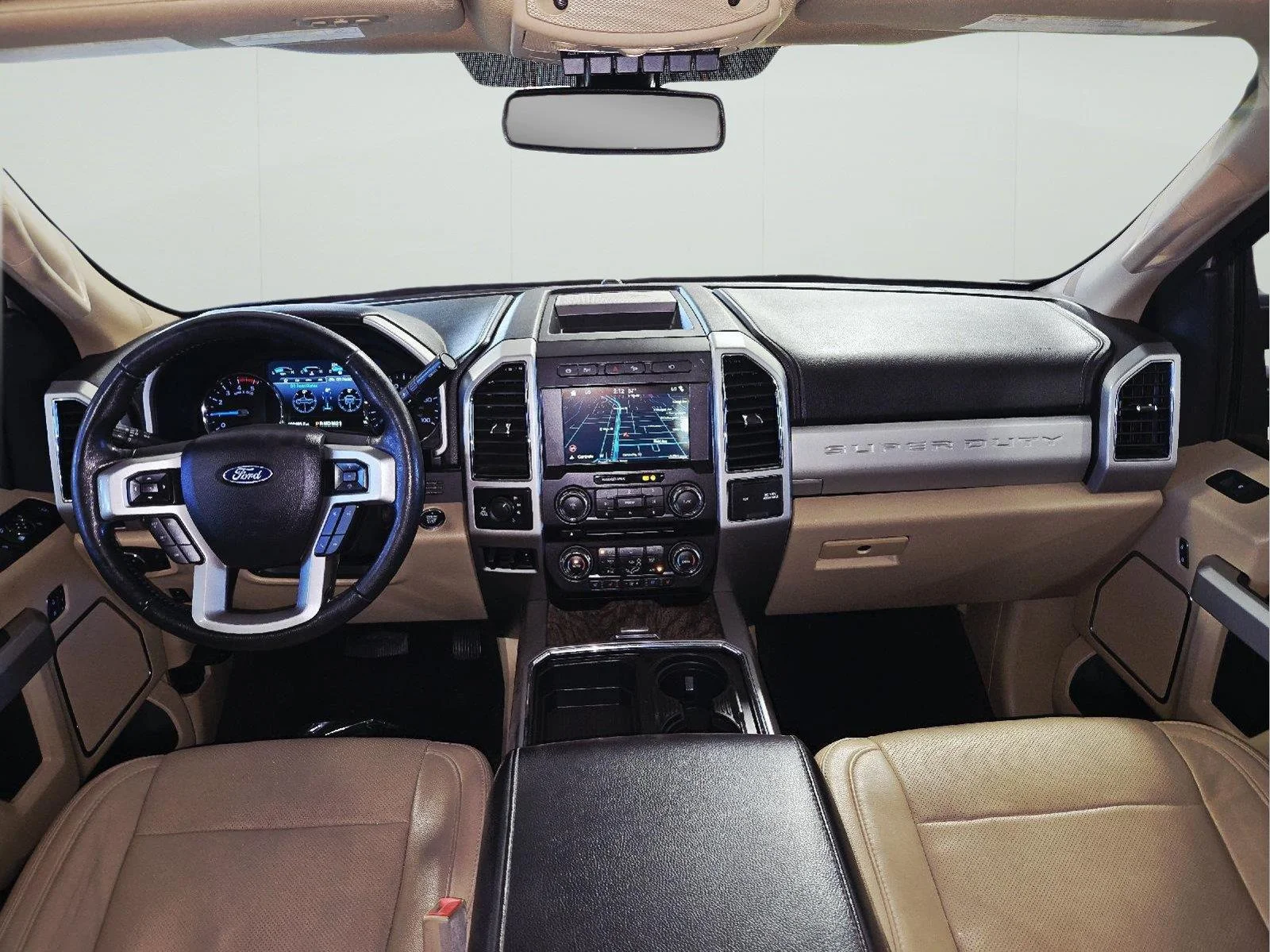 Used 2018 White Gold/Stone Gray Ford Lariat image 37