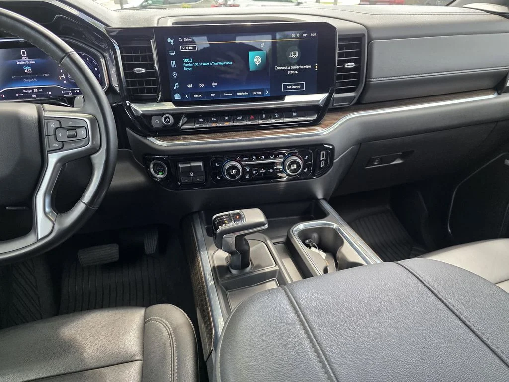 Used 2024 White Chevrolet RST image 12