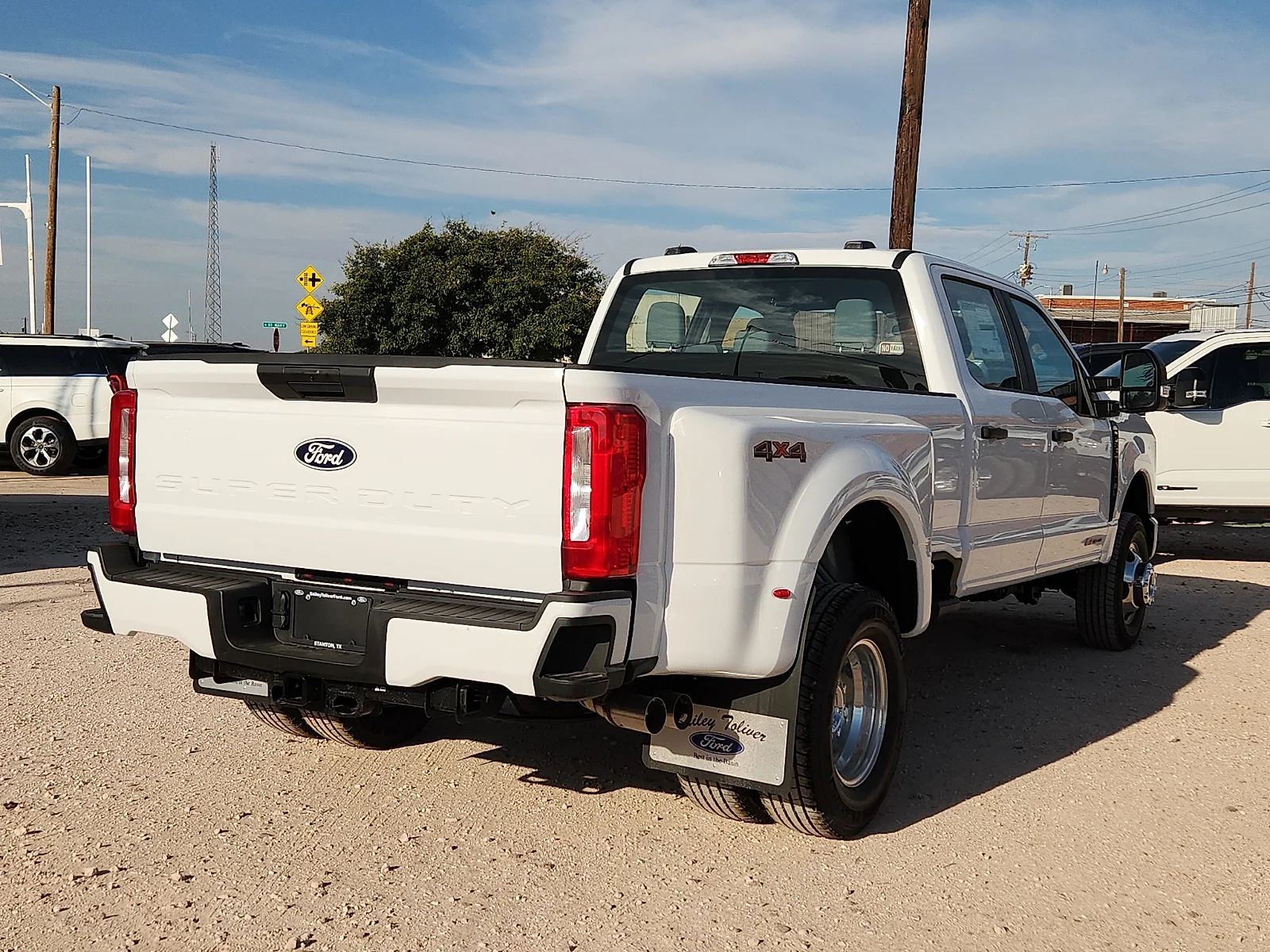 New 2027 Oxford White Ford XL image 7