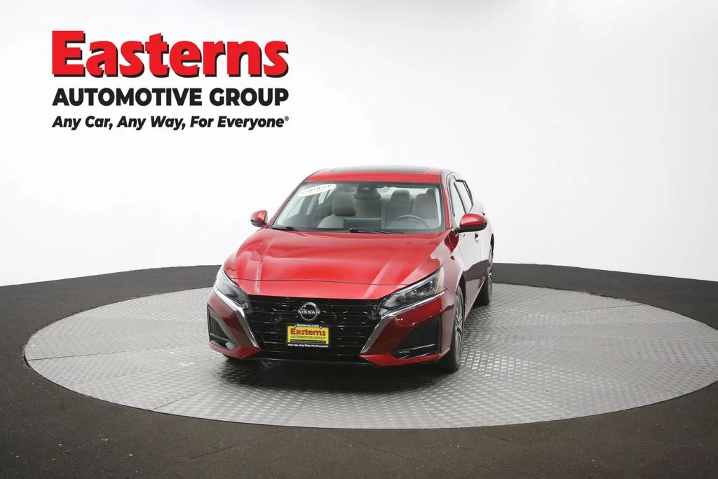 Used 2023 Red Nissan 2.5 SV image 52