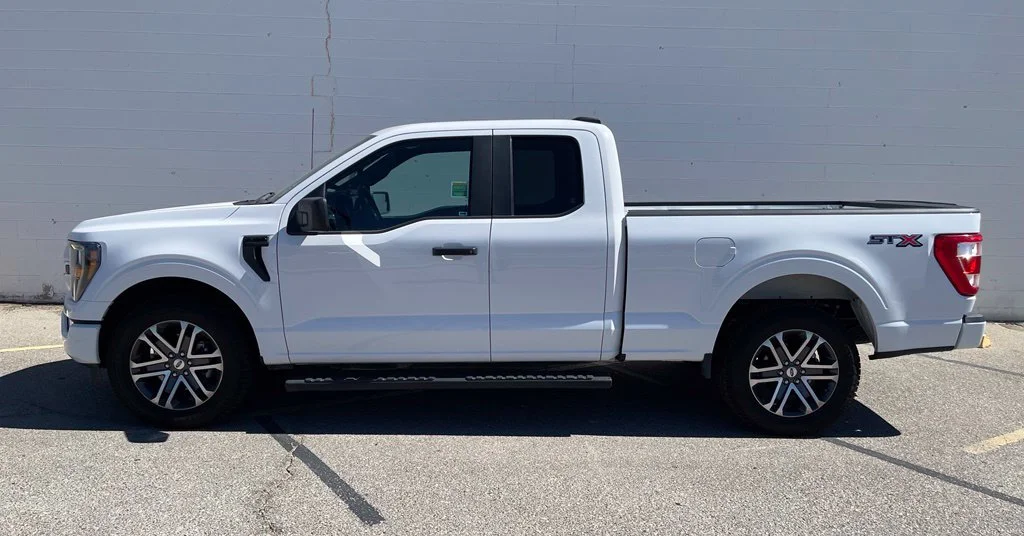 Used 2023 White Ford XL image 3