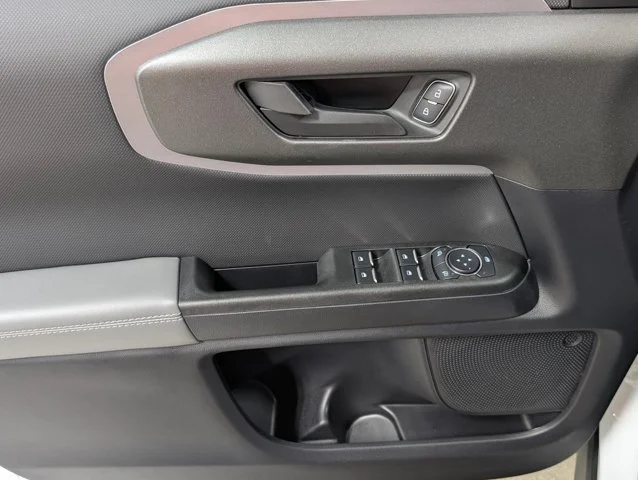 New 2026 Oxford White Ford Badlands® image 39