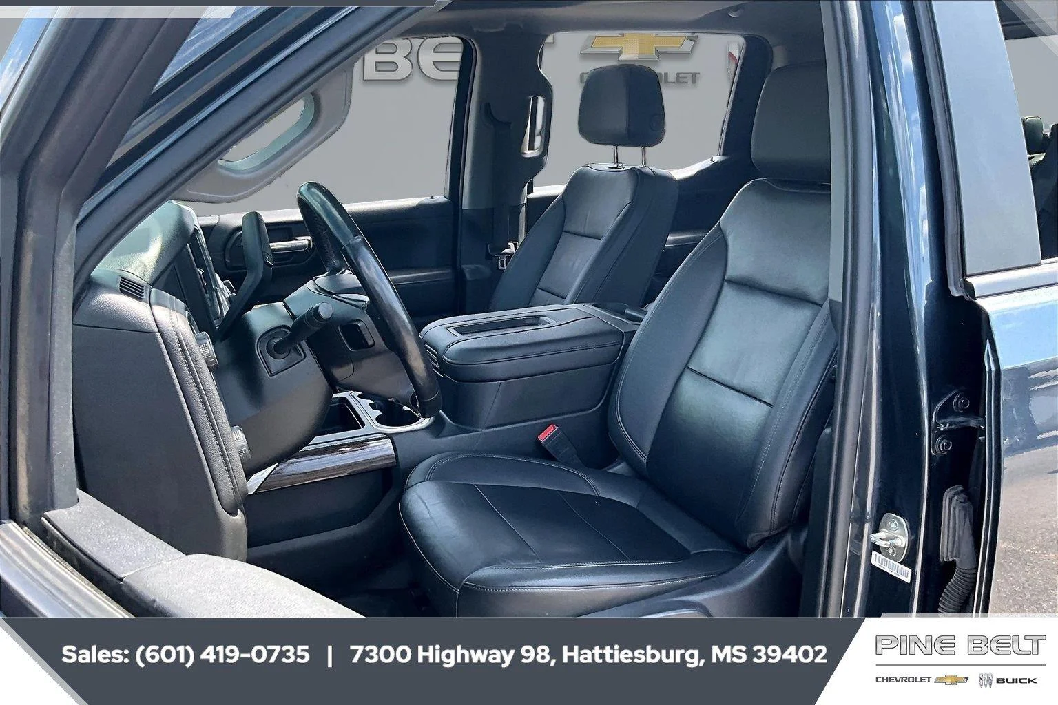 Used 2022 Shadow Gray Metallic Chevrolet RST image 19