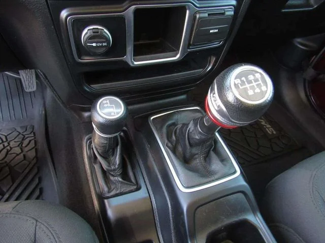 Used 2021 Snazzberry Pearlcoat Jeep Unlimited Willys image 20