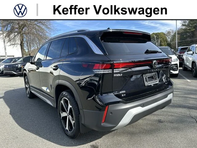New 2026 Black Volkswagen 2.0T SE image 3