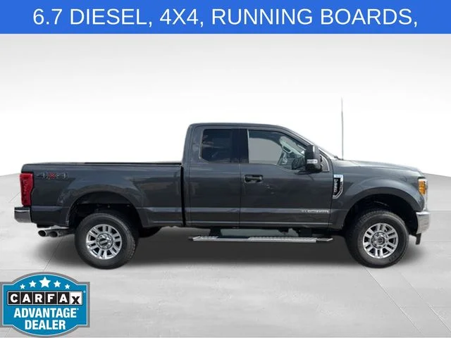 Used 2017 Gray Ford XLT image 3