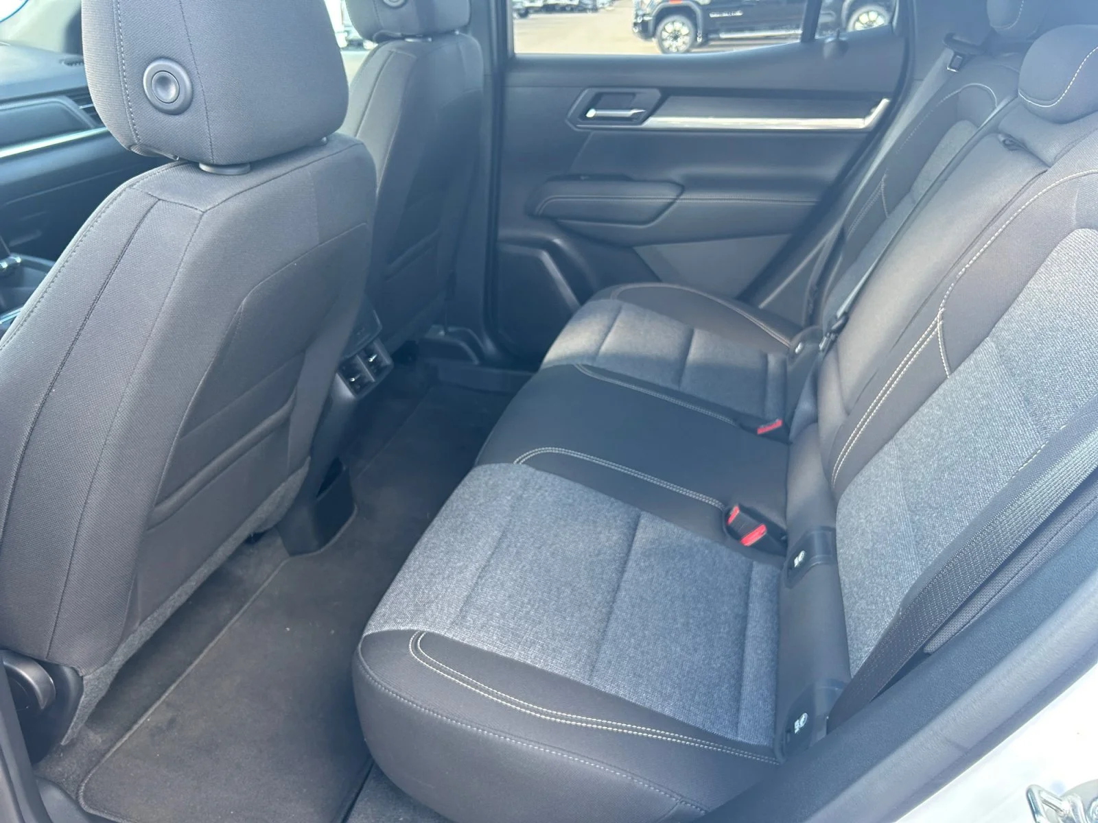 Used 2026 White GMC AWD Elevation image 17