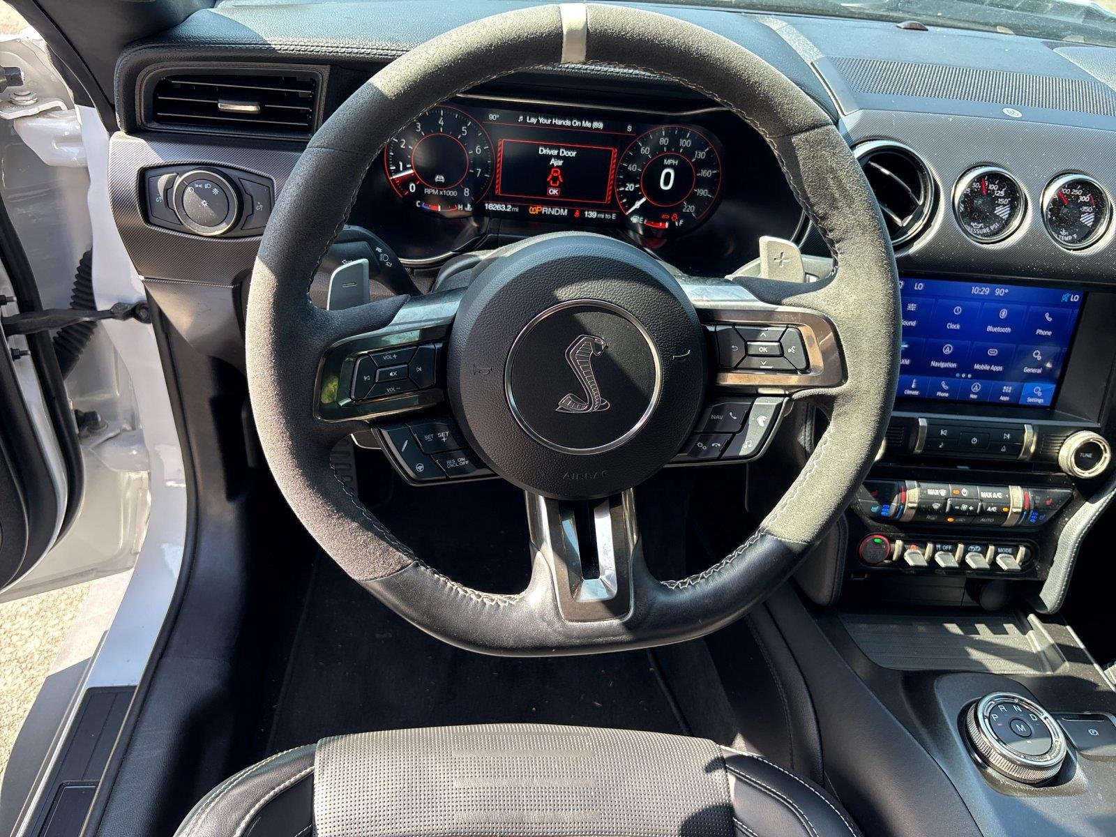 Used 2021 Oxford White Ford Shelby GT500 image 17