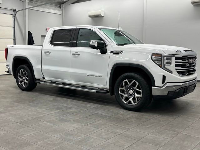 2024 GMC Sierra 4WD Crew Cab Short Box SLT's photo