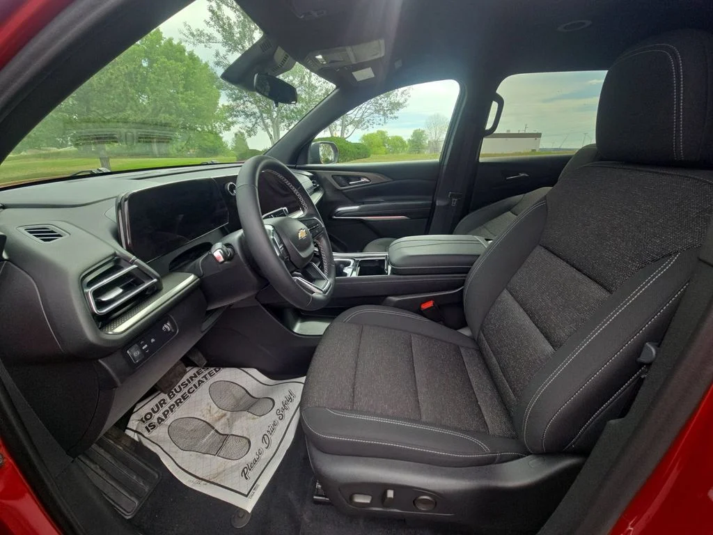 Used 2024 Red Chevrolet LT image 25