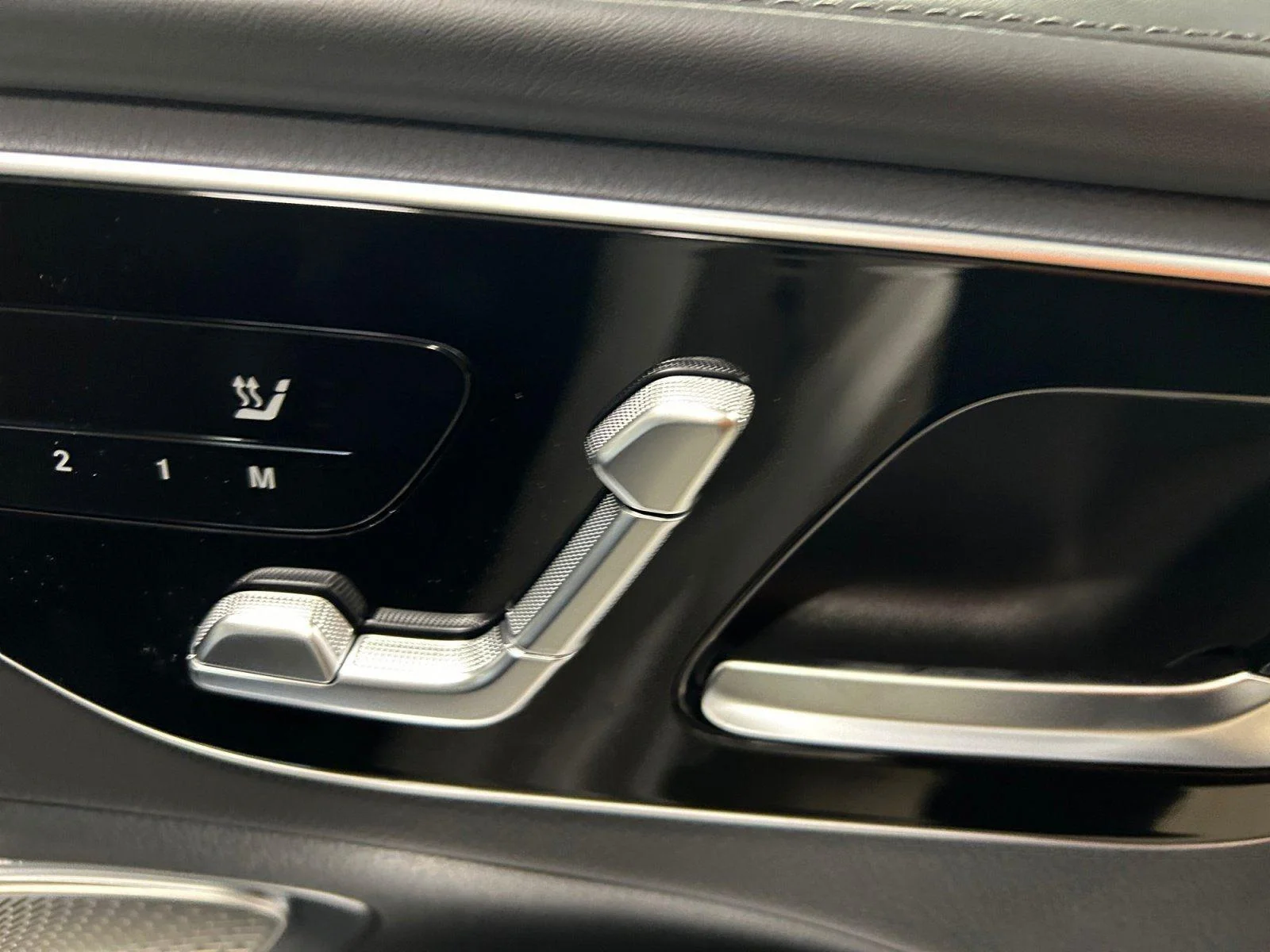 New 2026 Polar White Mercedes-Benz C 300 image 30