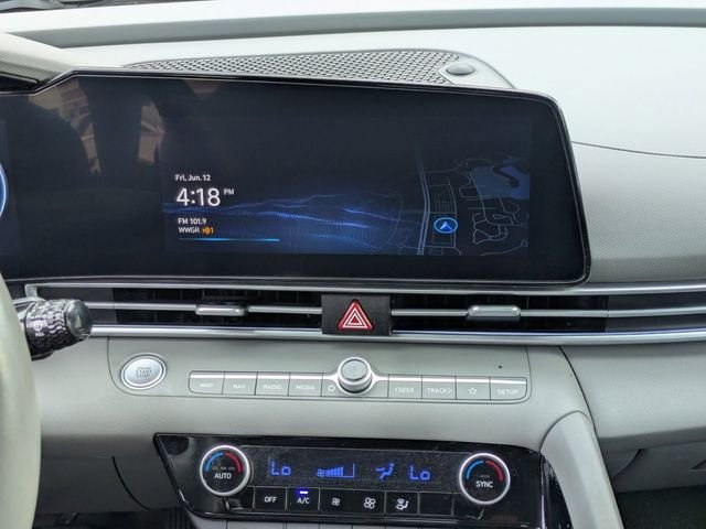 Used 2025 Blue Hyundai SEL Convenience image 19