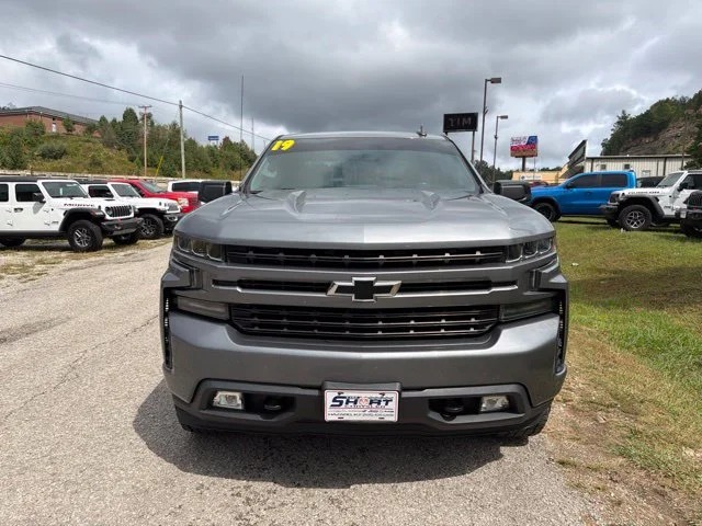 Used 2019 Gray Chevrolet RST image 9