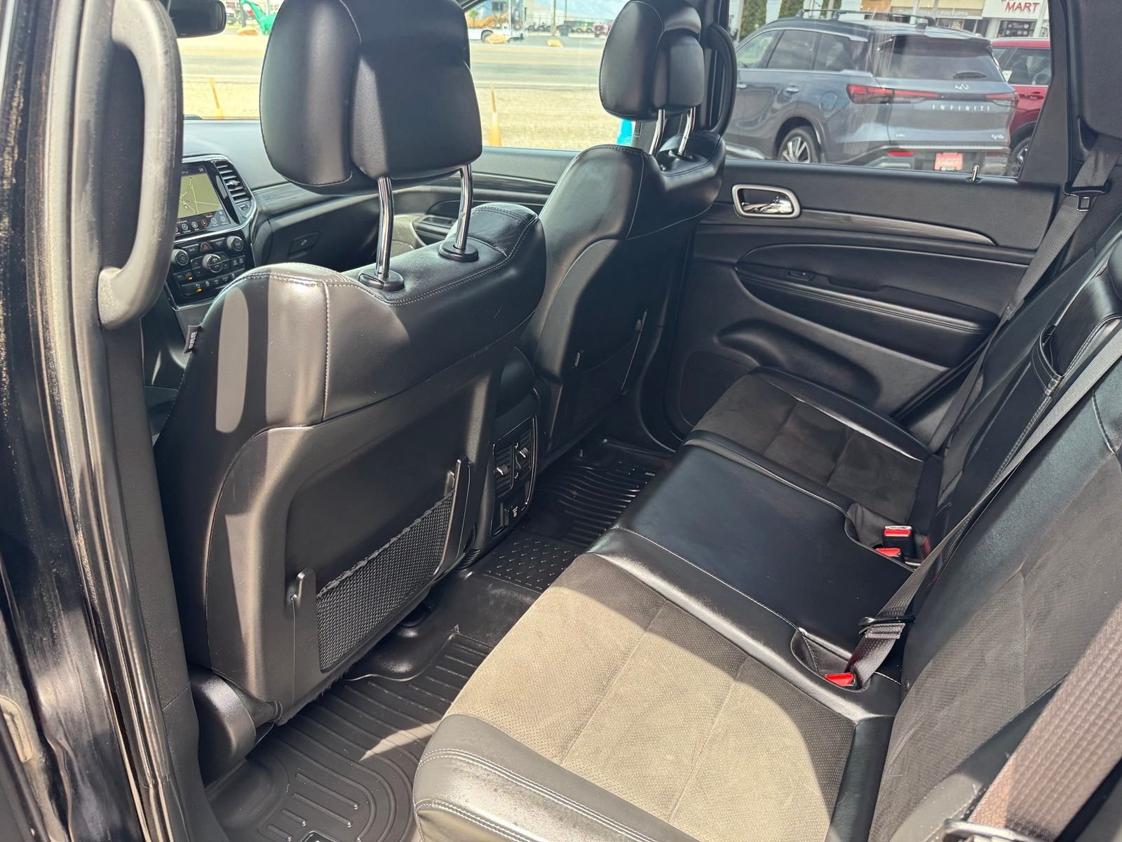 Used 2020 Diamond Black Jeep Altitude image 23