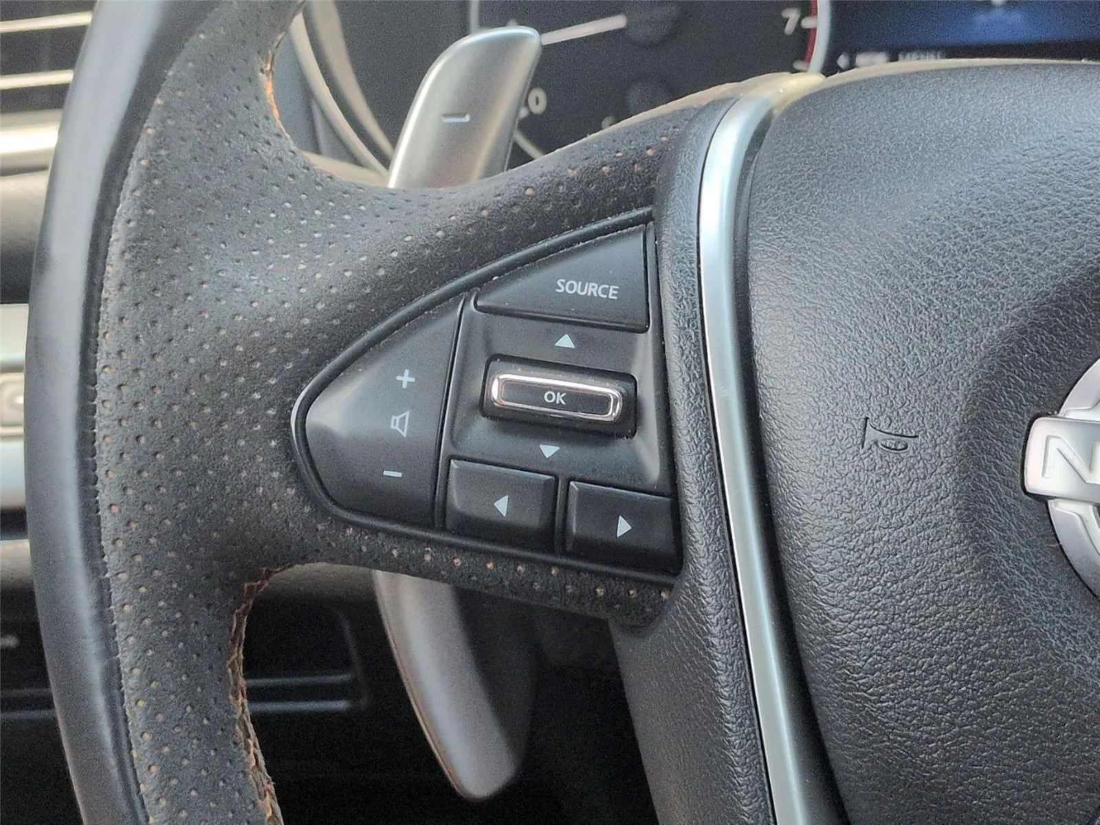 Used 2023  NISSAN SR image 20