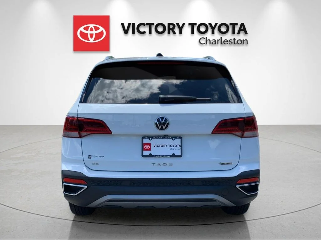 Used 2023  Volkswagen 1.5T SE image 4