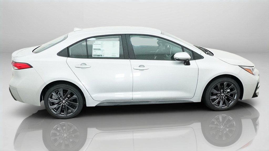 New 2027 Classic Silver Metallic Toyota SE image 37