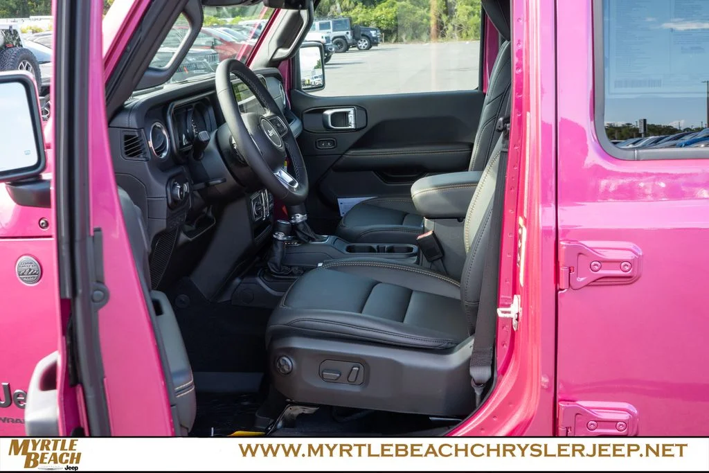 New 2026 Tuscadero Pearl-Coat Exterior Paint Jeep Sahara image 18