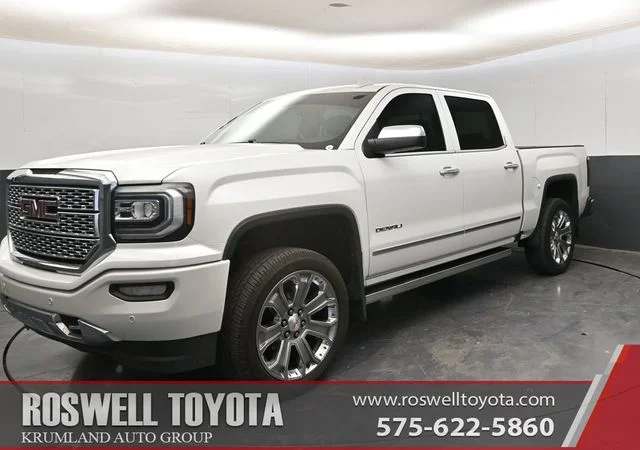2017 GMC Sierra 4WD Crew Cab Short Box's photo