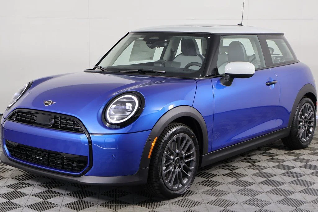 2026 MINI Hardtop's photo