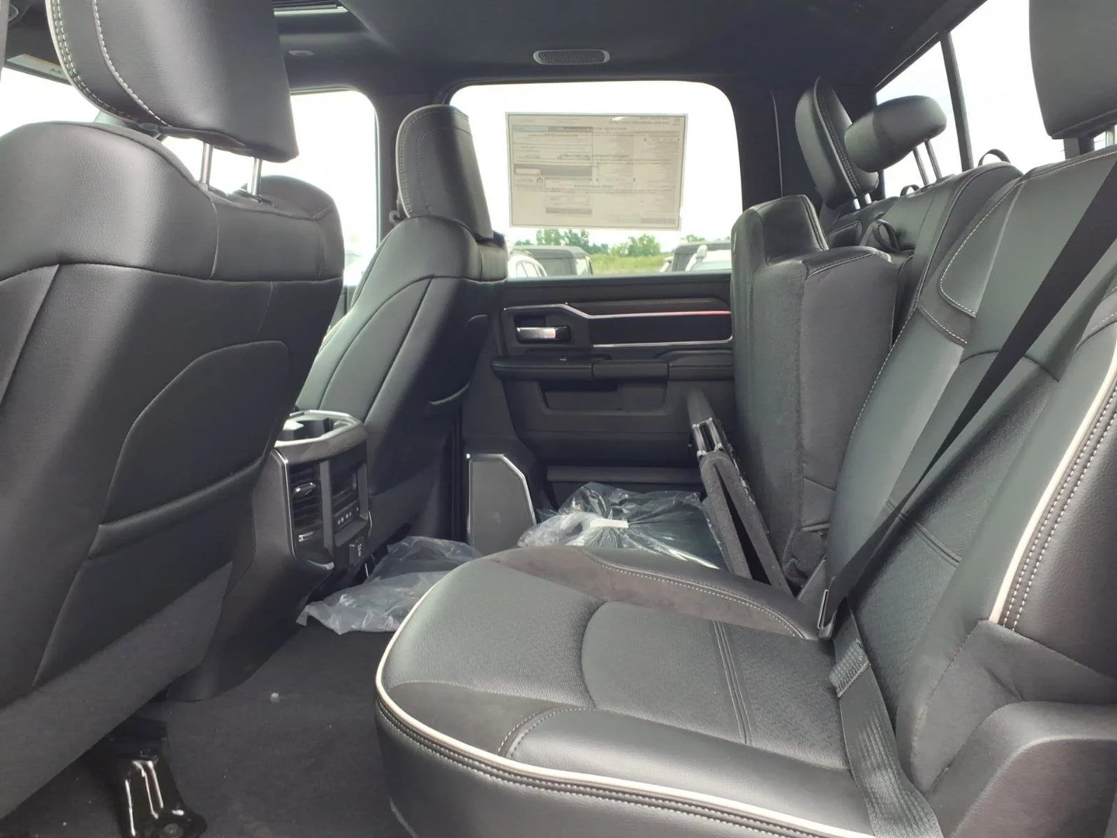 New 2026 Bright White Clear-Coat Exterior Paint RAM Laramie image 15