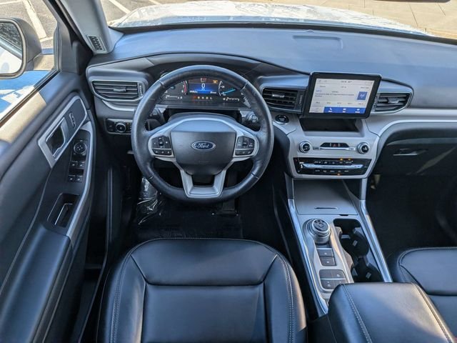 Used 2023 White Ford XLT image 16