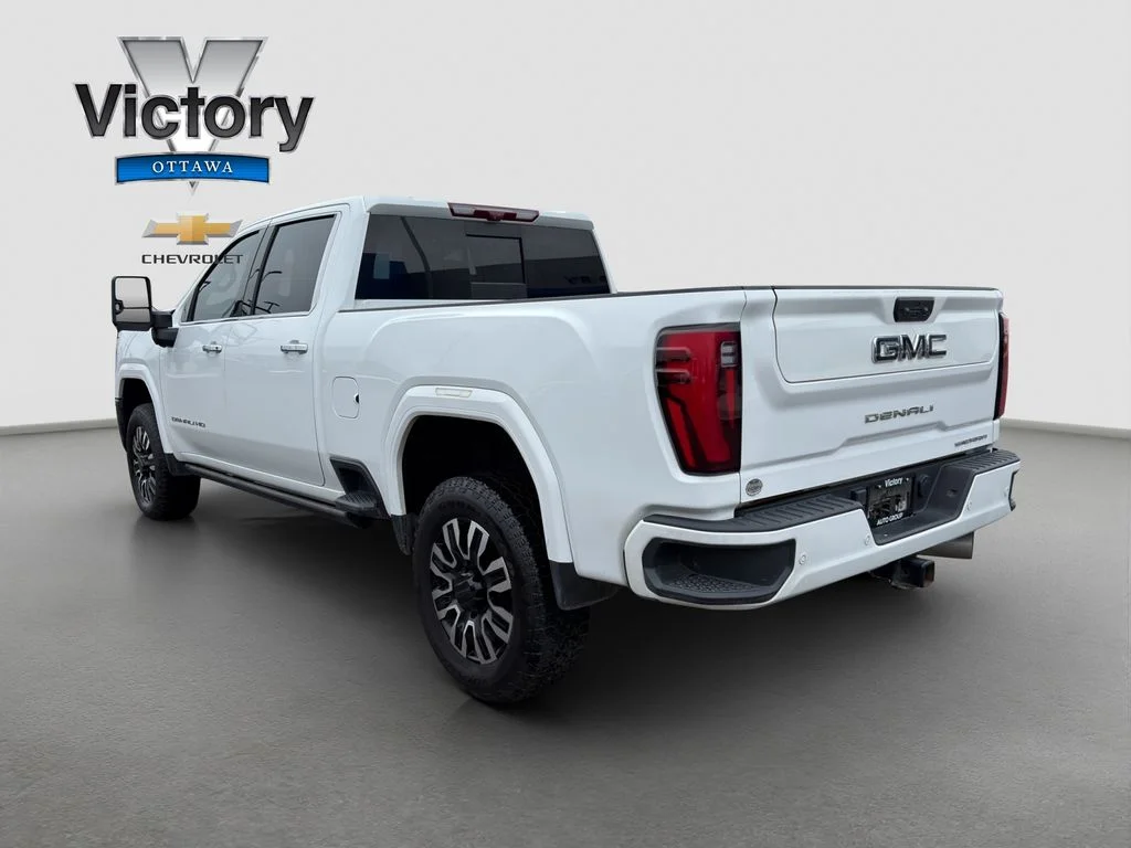 Used 2024 White GMC Denali Ultimate image 23