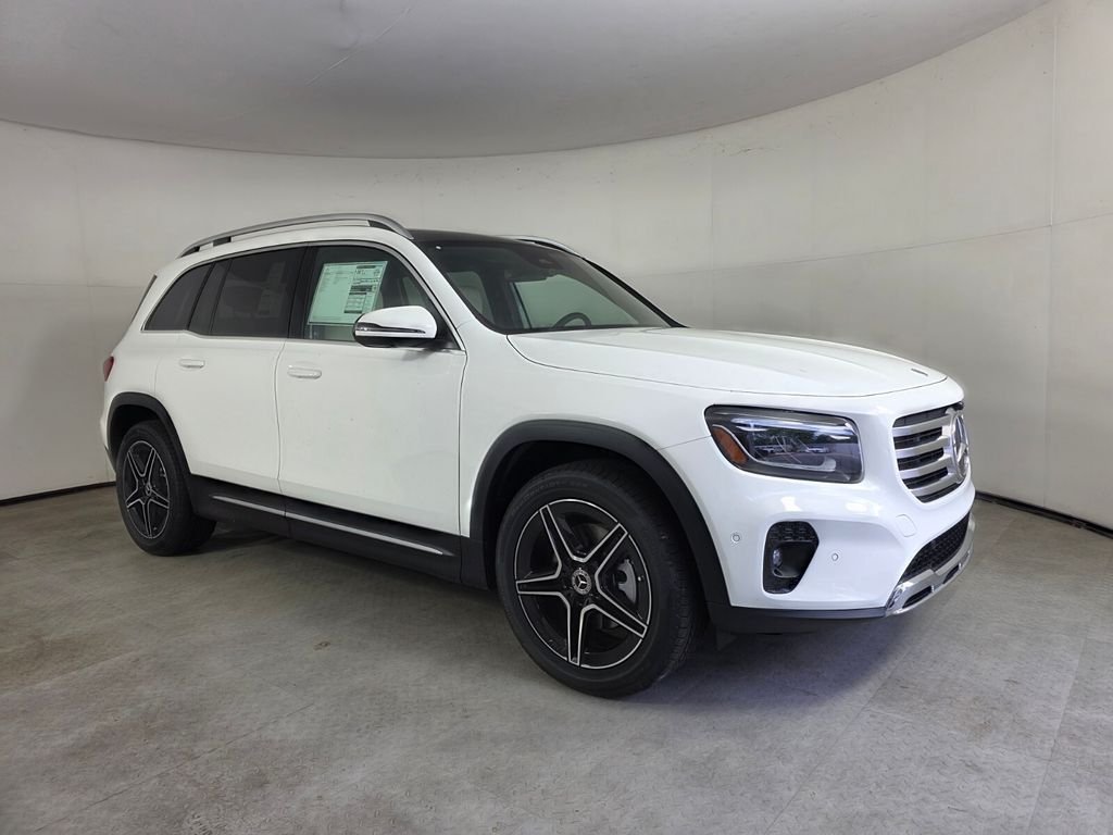 New 2026 Polar White Mercedes-Benz GLB 250 image 1