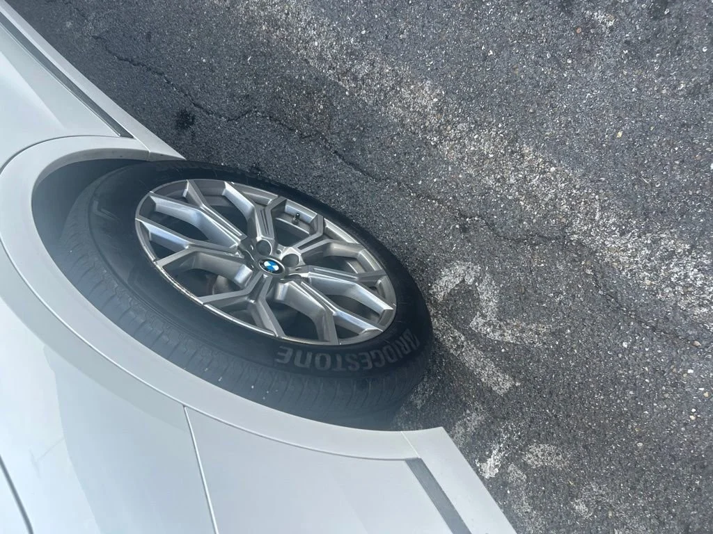 Used 2019 Mineral White Metallic BMW xDrive40i image 7