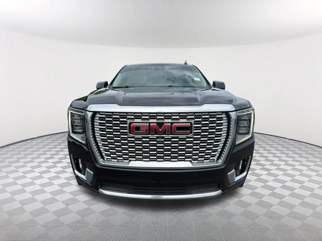 Used 2023 Blue GMC Denali image 2