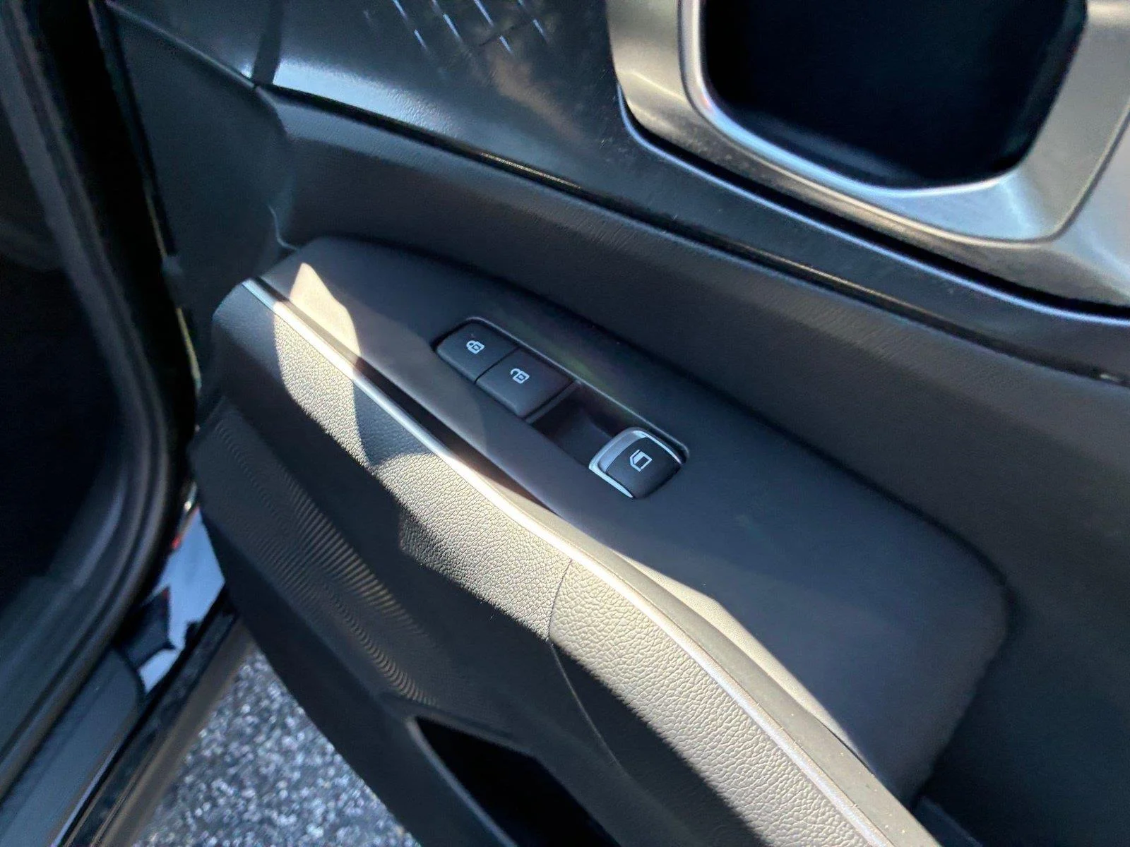 Used 2022 Ebony Black Kia LX image 29